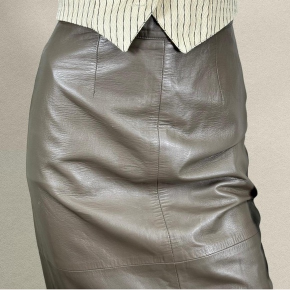 Vintage Vakko Genuine Leather Midi Skirt - Taupe/Mushroom - Made in USA - Size 4 - Picture 6 of 8